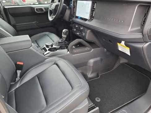 New 2025 Ford Bronco Badlands image 25