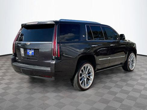 Used 2018 Cadillac Escalade Premium Luxury image 5