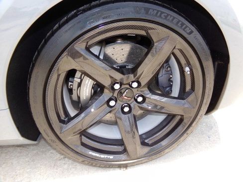 Used 2024 Chevrolet Corvette Z06 RWD image 11