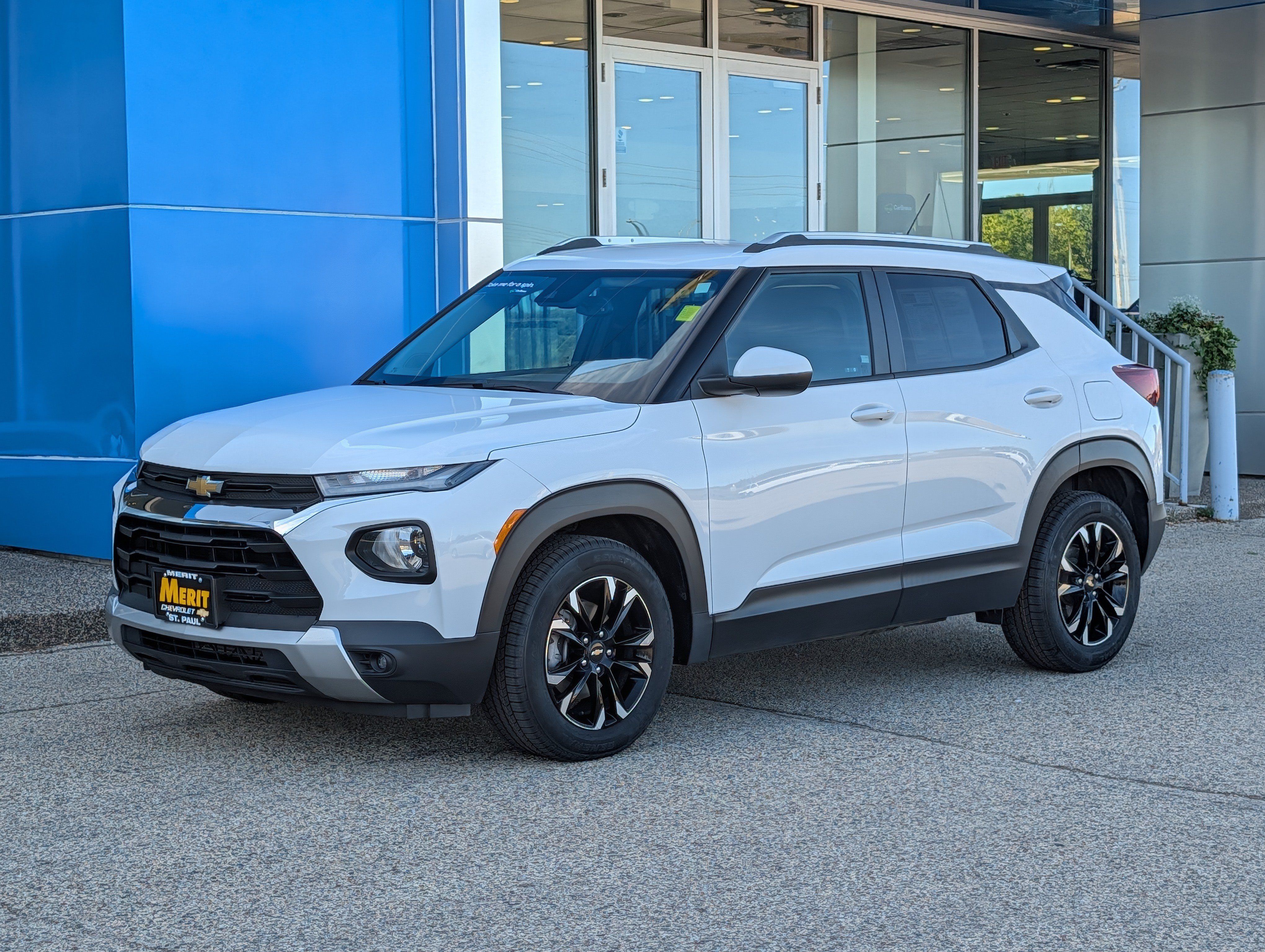 Certified 2022 Chevrolet TrailBlazer LT w/ Convenience Package FWD image 6