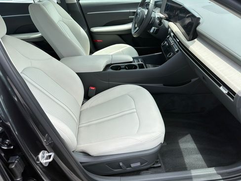 Used 2025 Hyundai Sonata SEL FWD image 14