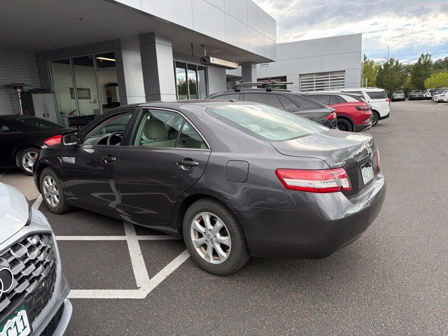Used 2011 Toyota Camry LE w/ LE Extra-Value Pkg FWD image 3
