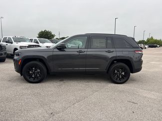 New 2026 Jeep Grand Cherokee Altitude RWD video 2