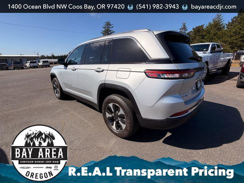 Used 2024 Jeep Grand Cherokee Limited 4xe AWD/4WD image 4