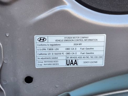 Used 2024 Hyundai Elantra SEL FWD image 10