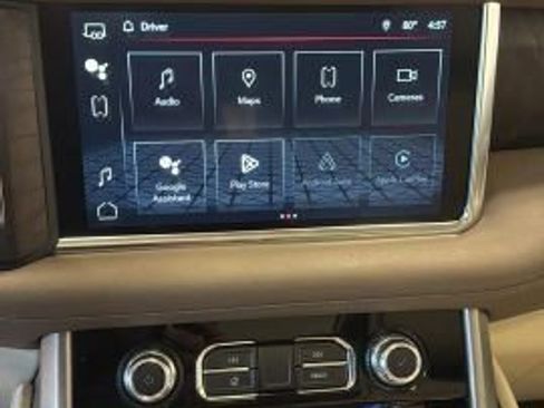 Used 2023 GMC Yukon Denali w/ Advanced Technology Package AWD/4WD image 22