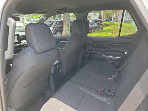 Used 2025 Toyota 4Runner SR5 AWD/4WD image 6