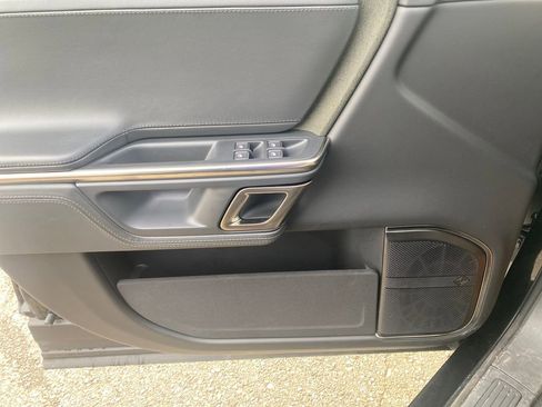 Used 2023 Rivian R1S Adventure image 15