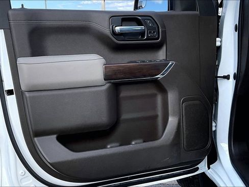 Used 2021 GMC Sierra 1500 SLT RWD image 20