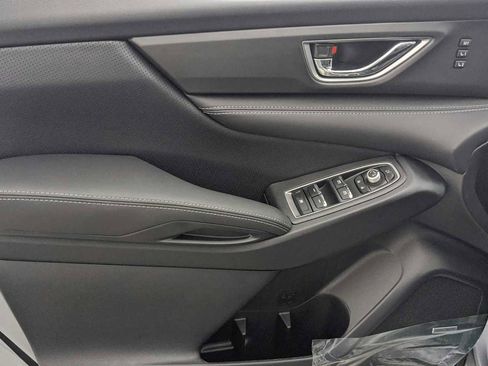 New 2025 Subaru Ascent Limited image 14
