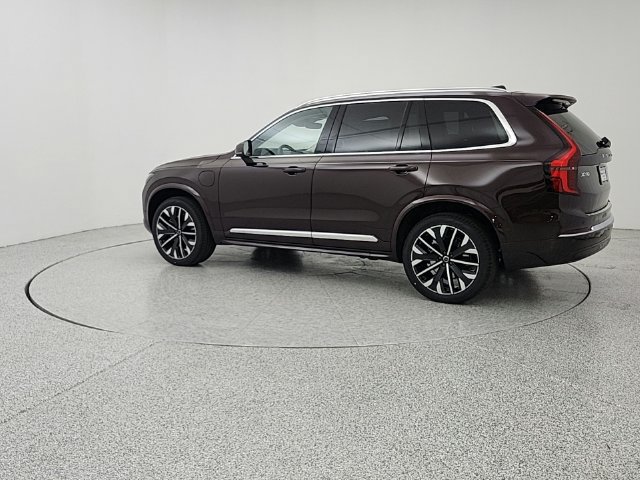 New 2026 Volvo XC90 T8 Ultra w/ Protection Package Premier AWD/4WD image 7