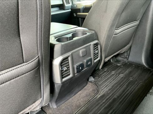 Used 2020 Ford F150 XLT w/ Equipment Group 302A Luxury AWD/4WD image 11