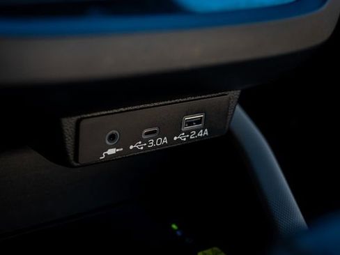 Certified 2025 Subaru Forester Premium image 36