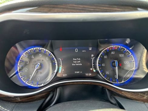 Used 2021 Chrysler Pacifica Limited w/ Premium & Safety Sphere Group AWD/4WD image 10