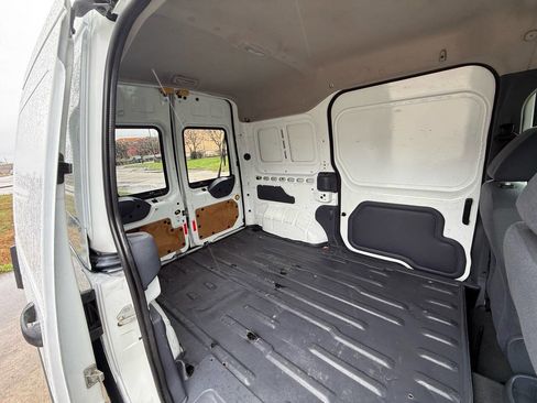 Used 2013 Ford Transit Connect XLT image 34