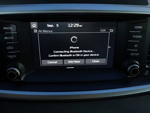 Used 2019 Kia Sorento FWD image 27
