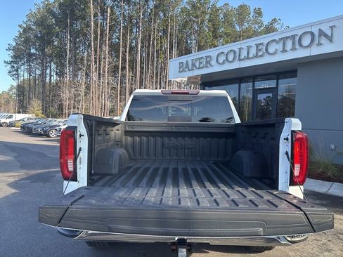 Used 2020 GMC Sierra 1500 SLT w/ SLT Premium Plus Package AWD/4WD image 17