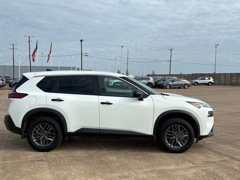 Used 2023 Nissan Rogue S AWD/4WD image 4