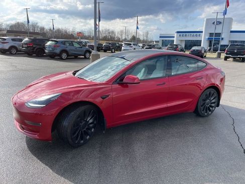 Used 2023 Tesla Model 3 Performance image 4
