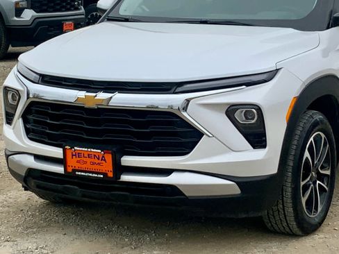 Certified 2024 Chevrolet TrailBlazer LT w/ Convenience Package image 9