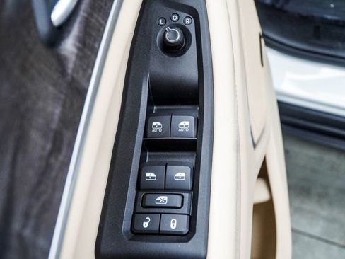 Used 2022 Jeep Grand Cherokee Limited 4xe w/ Luxury Tech Group II image 36