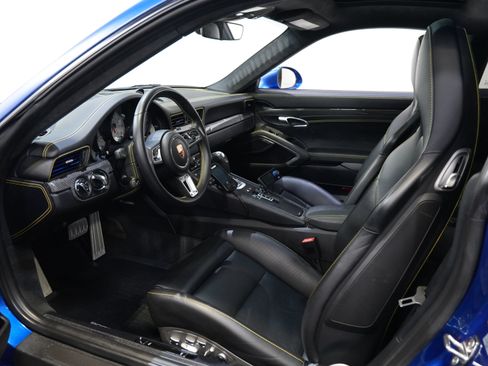 Used 2019 Porsche 911 Turbo S AWD/4WD image 36