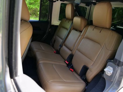 Used 2020 Jeep Wrangler Unlimited Rubicon AWD/4WD image 28