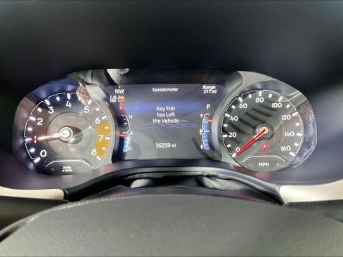 Used 2025 Jeep Compass Limited AWD/4WD image 20