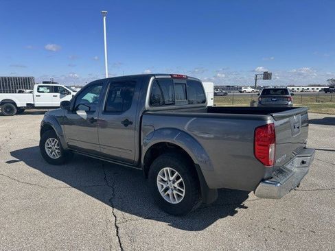 Used 2019 Nissan Frontier SV image 6