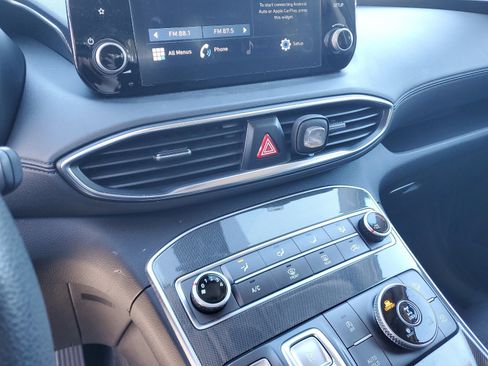 Used 2021 Hyundai Santa Fe SE image 21