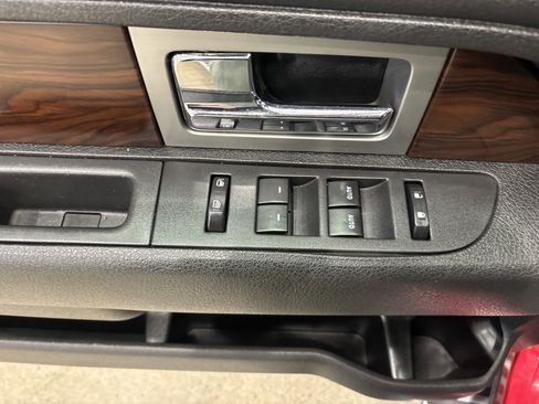 Used 2012 Ford F150 Lariat w/ Lariat Chrome Pkg image 12