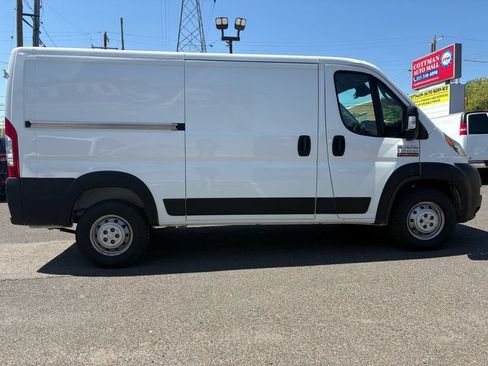 Used 2022 RAM ProMaster 1500 w/ Interior LED Lighting Group FWD image 8
