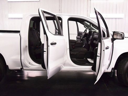 Used 2023 Chevrolet Silverado 1500 Custom w/ LPO, Dark Essentials Package AWD/4WD image 30