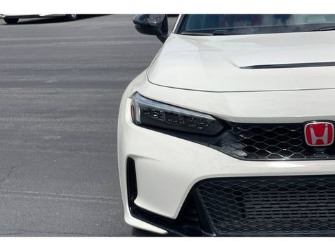Used 2025 Honda Civic Type R image 17