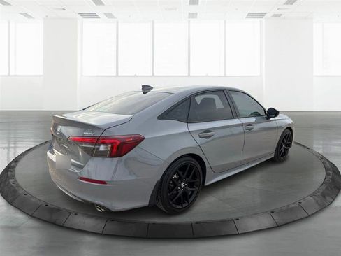 Used 2025 Honda Civic Sport image 2