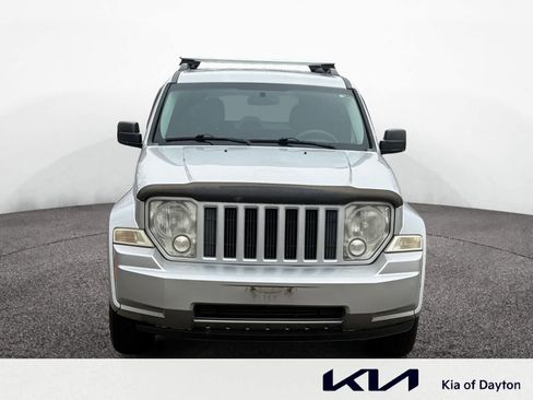 Used 2011 Jeep Liberty Sport image 8