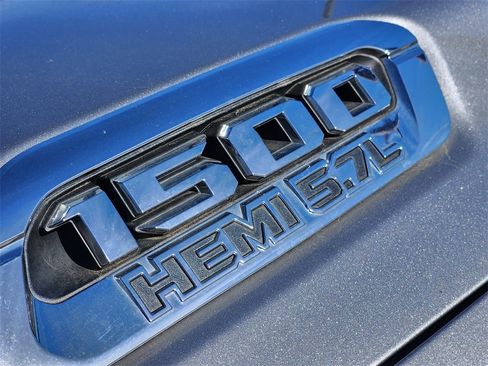 Used 2019 RAM 1500 Limited w/ Advanced Safety Group image 8