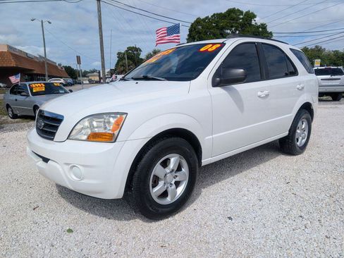 Used 2008 Kia Sorento LX image 1