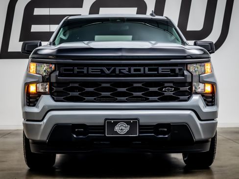 Used 2024 Chevrolet Silverado 1500 Custom w/ Turbomax Blackout Package AWD/4WD image 3