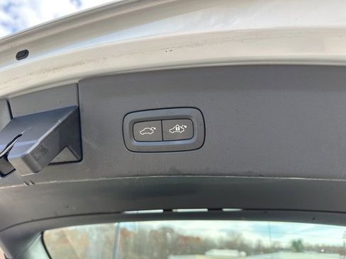 Used 2023 Polestar Polestar 2 w/ Pilot Pack image 32