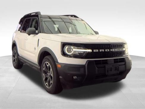 Used 2025 Ford Bronco Sport Outer Banks w/ Outer Banks Tech Package+ AWD/4WD image 4