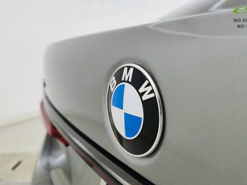 Used 2022 BMW 740i xDrive w/ M Sport Package AWD/4WD image 17