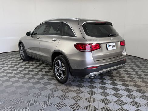Used 2021 Mercedes-Benz GLC 300 4MATIC image 3
