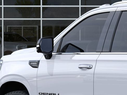 New 2026 GMC Yukon XL Denali Ultimate AWD/4WD image 36