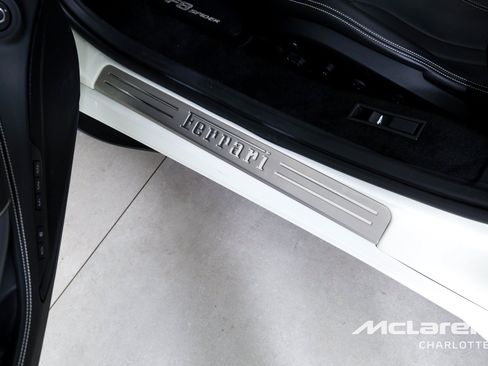 Used 2022 Ferrari F8 Tributo RWD image 17