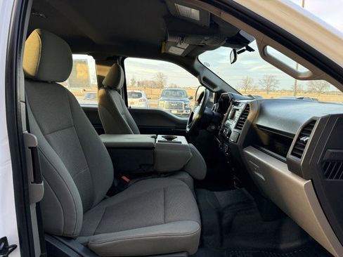 Used 2022 Ford F550 4x4 SuperCab Super Duty image 8