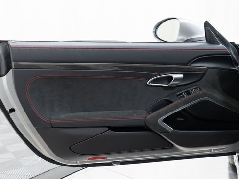 Certified 2025 Porsche 718 Cayman GTS RWD image 14