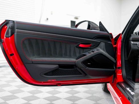 Used 2025 Porsche 718 Boxster Spyder RS RWD image 48