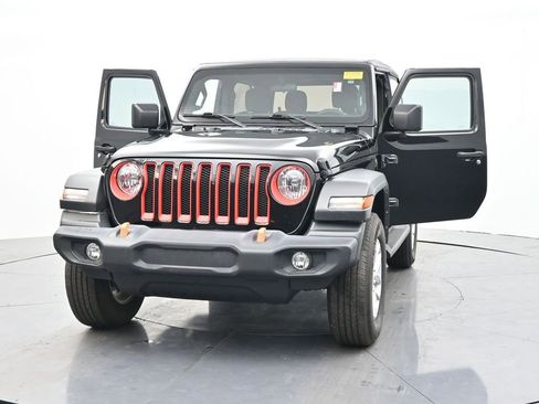 Used 2023 Jeep Wrangler Sport S image 37
