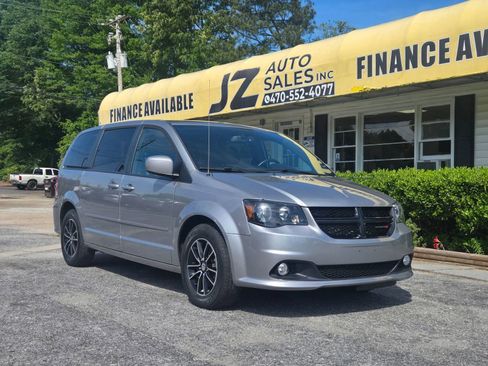 Used 2016 Dodge Grand Caravan SXT FWD image 1